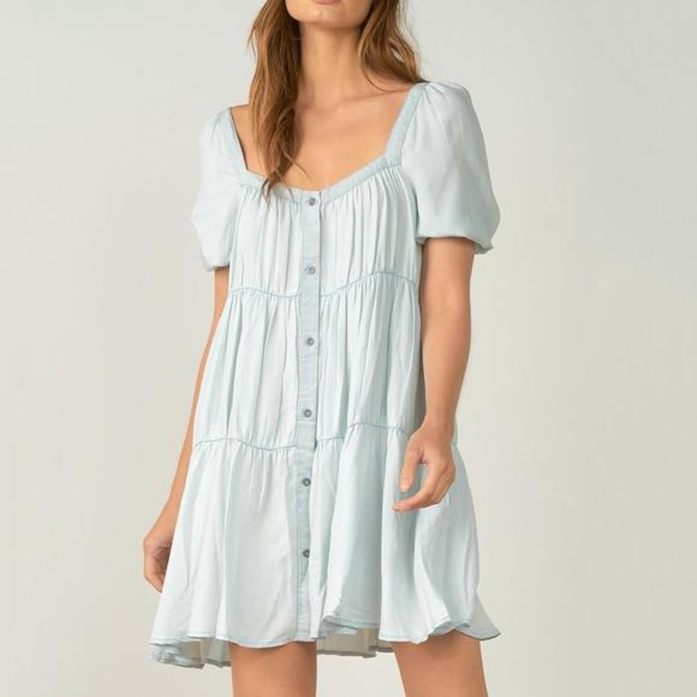 WINGATE‎ SHORT SLEEVE DRESS IN LIGHT WASH CHAMBRAY